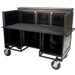 Pageantry Innovations KC-35
Seated Synth/Mixer Combo Cart